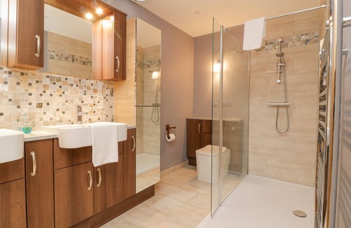 Saint Ann's Chapel Cabaña | THE OLD SUNDAY SCHOOL, pet friendly, with a garden in Drakewalls