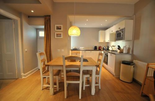 Crail Apartamento | The Old Surgery Crail- welcoming apartment