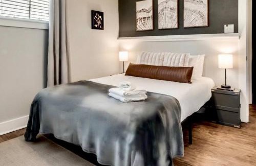 Old East Dallas Apartamento | The one that you want & Arboretum Tickets Included