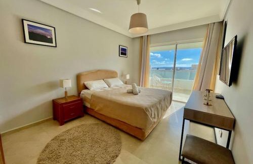 Mnar Apartamento | The Open Sky Loft - 2 BR Beach Views