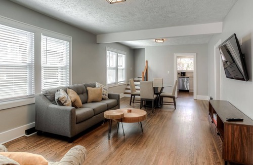 Dundee-Happy Hollow Historic District Casa | The Oracle of Happy Hollow