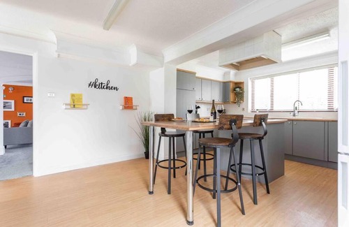Basildon Casa | The Orange House Langdon Hills