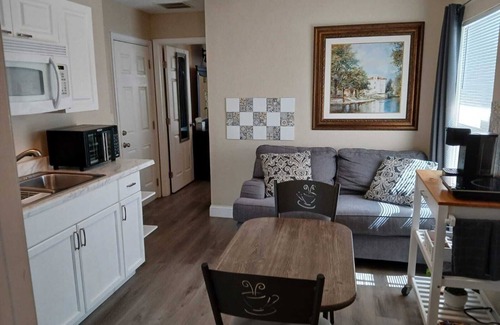 Sun 'N Lake Casa | THE ORCHARD SUITE OF SEBRING
