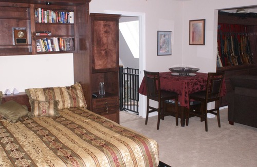 Kutztown Cama Y Desayuno | The Orchid Suite @ The Kennedy Manor