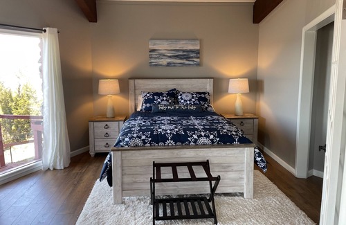 Lakeview Casa | The Ott House