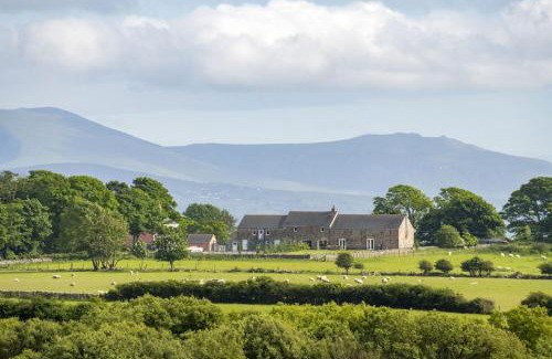 Gaerwen Casa | The Outbuildings