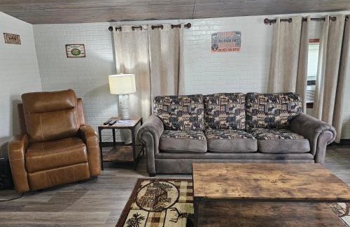 Hillsboro Casa | The Outdoorsman