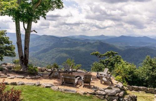Banner Elk Casa | The Outside Inn at Eagles Nest