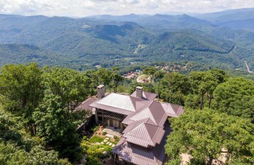 Banner Elk Casa | The Outside Inn at Eagles Nest
