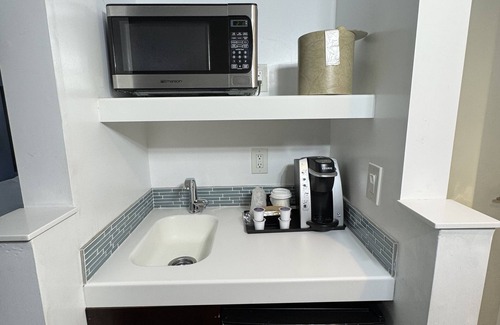 Old Towne Hotel | The Pacific Inn