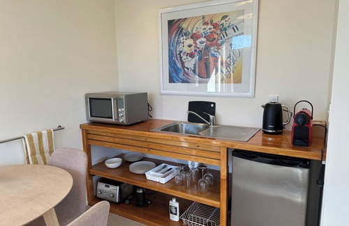 Renwick Casa | THE PACKING SHED - WITH BIKES 🚲 🚲