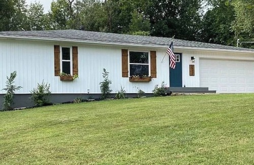 Springfield Casa | The Painted Peaks Room