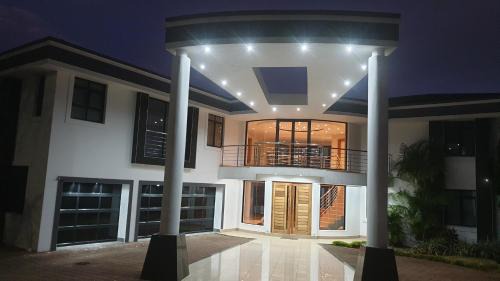 Umhlanga Casa | The Palace in Izinga Estate Umhlanga