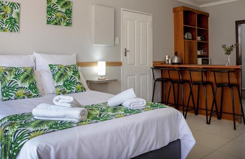 Fichardt Park Casa | The Palms Overnight Accommodation