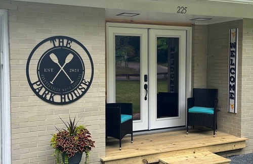 Fayetteville Casa | The Park House sleeps 9 comfortably. Come visit the NRGNP in Wild, Wonderful WV.