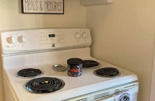 Sulphur Casa | The Parson's Cottage - Charming, Cozy, Adorable!
