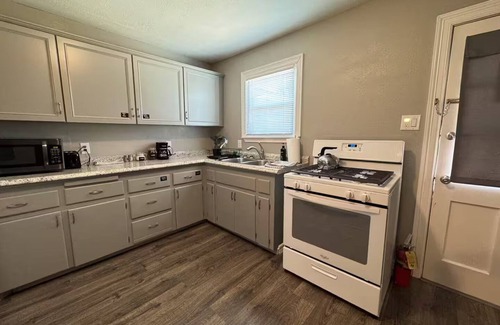 Wichita Falls Casa | The Pedal Pad - 3 BED / 1 BATH @ central location