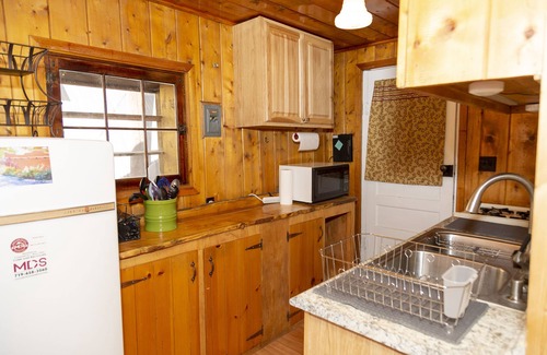 Creede Cabina | The Peggy!