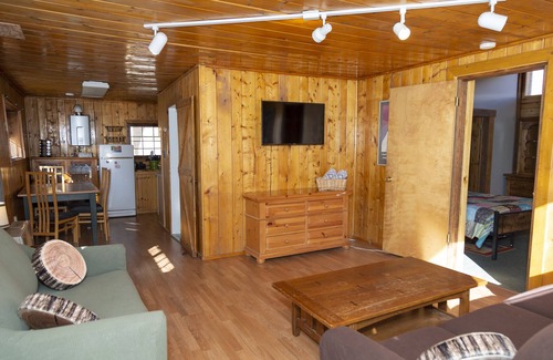 Creede Cabina | The Peggy!