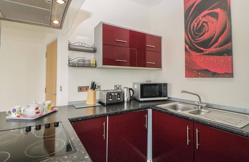 Plymouth Cabaña | THE PENTHOUSE, PHOENIX QUAY, family friendly in Plymouth