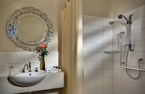 Blenheim Cabina | The Peppertree Luxury Accommodation