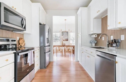 Hillsborough Casa | The Perfect Getaway on 2.5 Acres in Hillsborough