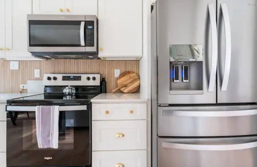 Hillsborough Casa | The Perfect Getaway on 2.5 Acres in Hillsborough