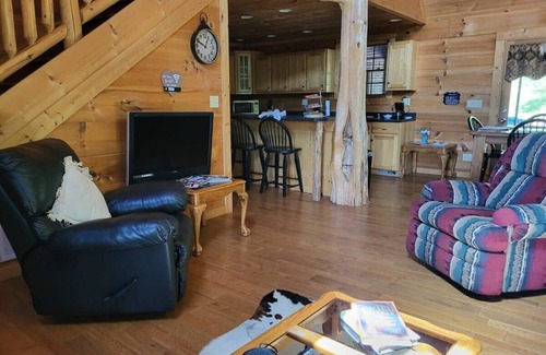 Cookeville Cabina | The perfect hideaway just outside of Algood and minutes to Cookeville!