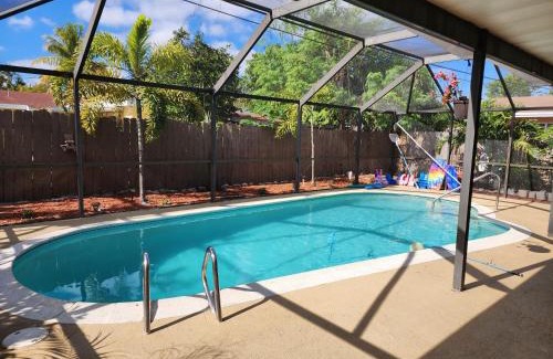 Ives Estates Apartamento | The Perfect Vacation Getaway !