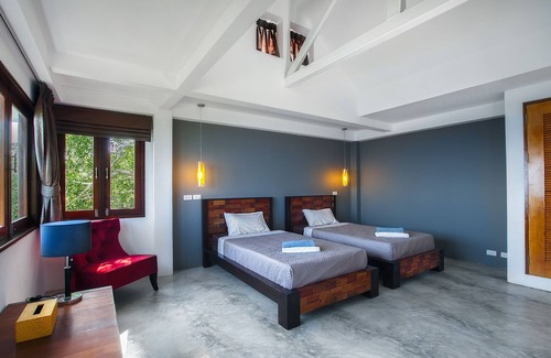 Chumphon Villa | La villa 3 de Philip en primera línea de mar con piscina infinita.