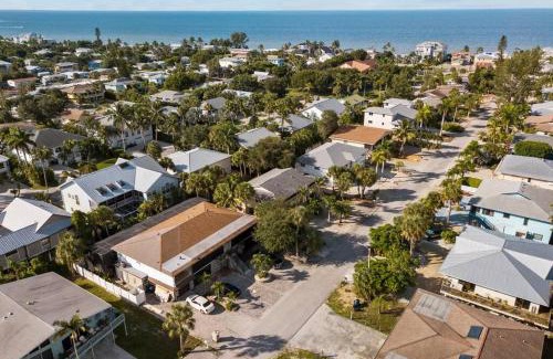 Mid Island Apartamento | The Pina Colada at the Anchorage