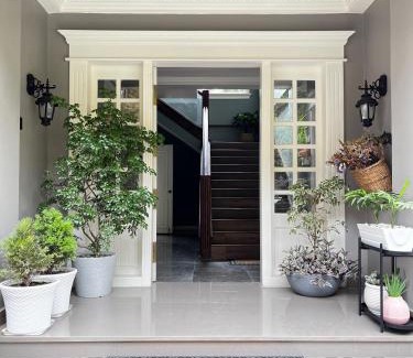 Henima Casa | The Pitch Roof