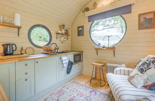 Severn Stoke Casa | The Pod - Riverside Retreat