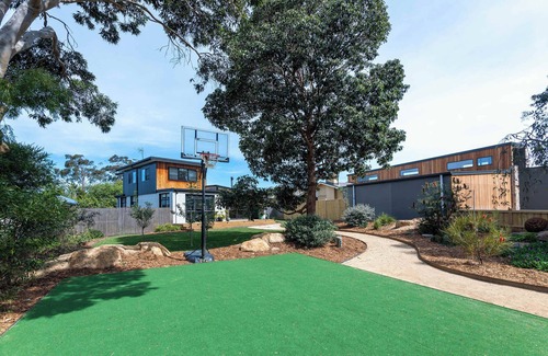 Mount Martha Casa | The Pool House - Beach, Basketball, Table Tennis