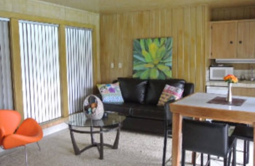 Uvalde Cabina | Cabaña-Baño privado-King-Vista a la Piscina-Poolside Cabana