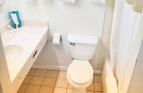 Springs at Kings Bay Hotel | The Port Hotel & Marina