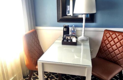 South Redondo Hotel | The Portofino Hotel & Marina, a Noble House Hotel