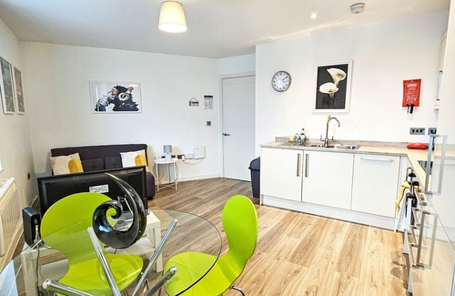 Barnwood Apartamento | The Post House One by Fortuna Property, The Post House One Apartment