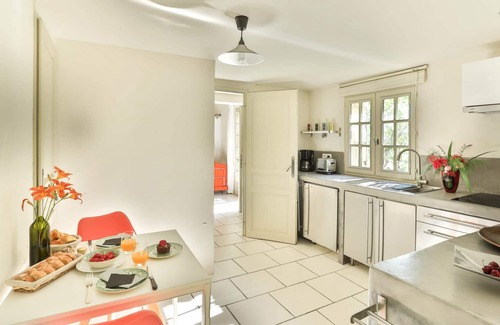 Malaucene Cama Y Desayuno | El Priorato "La Madelène" Casa de huéspedes en Provenza - Ventoux