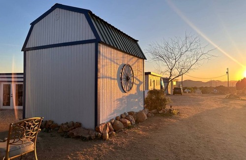 Kingman Cabina | The Quail's Nest: Experience Arizona Agritourism