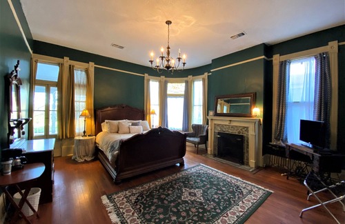Olde Town Augusta Casa | The Queen Anne Inn