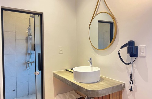 Kampot Hotel | The R&B Boutique