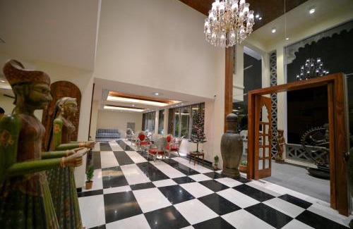 Lake Pichola Hotel | The Ramvilas - A Rooftop Pichola Lake View Hotel