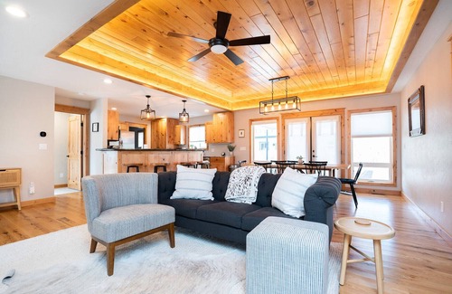 Buena Vista Casa | The Raven at BV STR-164 in Buena Vista