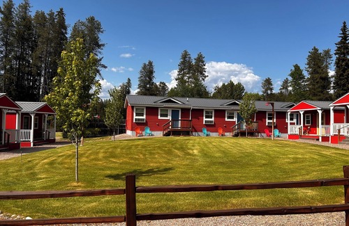 Coram Apartamento | The Red Station by Glacier - Apartment #3 with AC and laundry