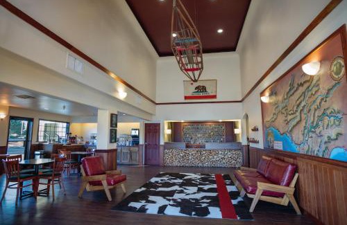 Fortuna Hotel | The Redwood Riverwalk, a boutique hotel