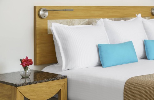Playacar Complejo | The Reef Playacar Beach Resort & Spa