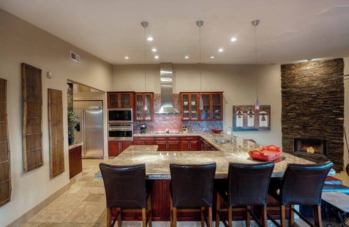 Fountain Hills Casa | The Refuge Summary: W