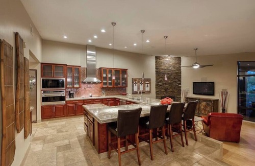 Fountain Hills Casa | The Refuge Summary: W