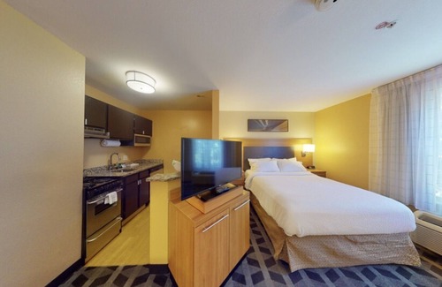 Tewksbury Hotel | The Residences at Tewksbury